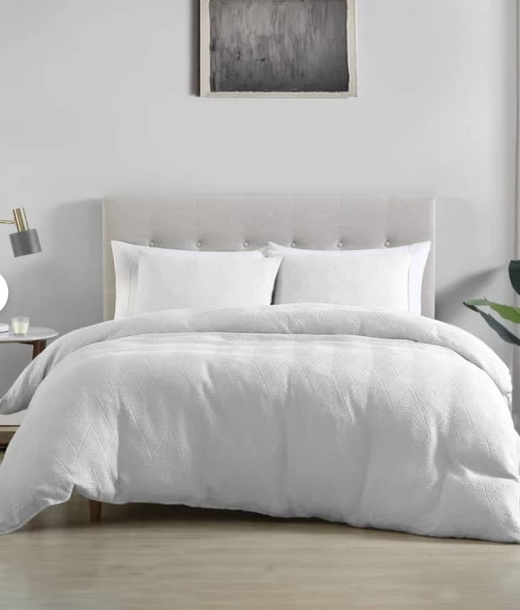 Affordable Bedding to Create a HotelQuality Bed on a Budget